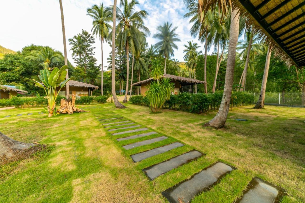 Suan Residence - Exotic And Contemporary Bungalows With Private Pool Chaloklum Bagian luar foto